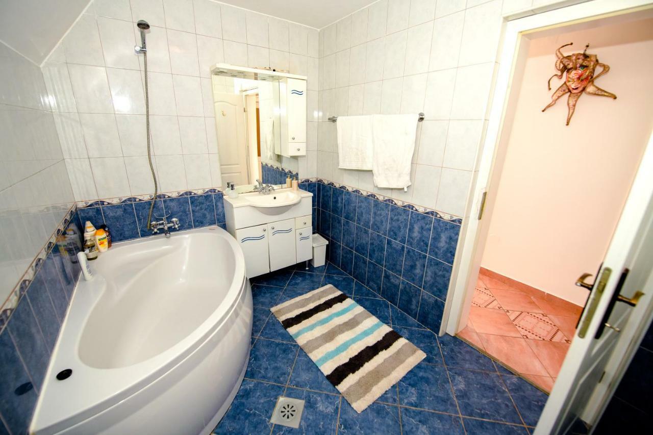 Apartment With View Zirovnica Екстериор снимка